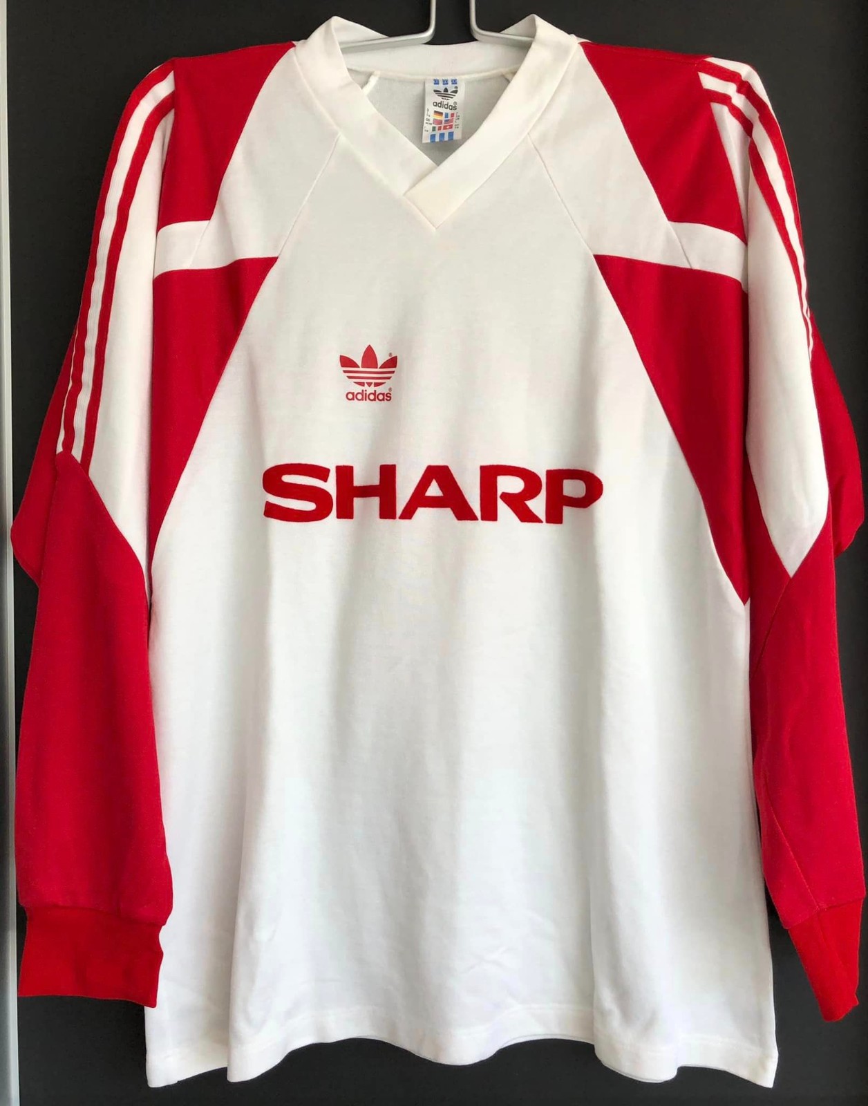 Primera equipación de Hamburgo 91-92