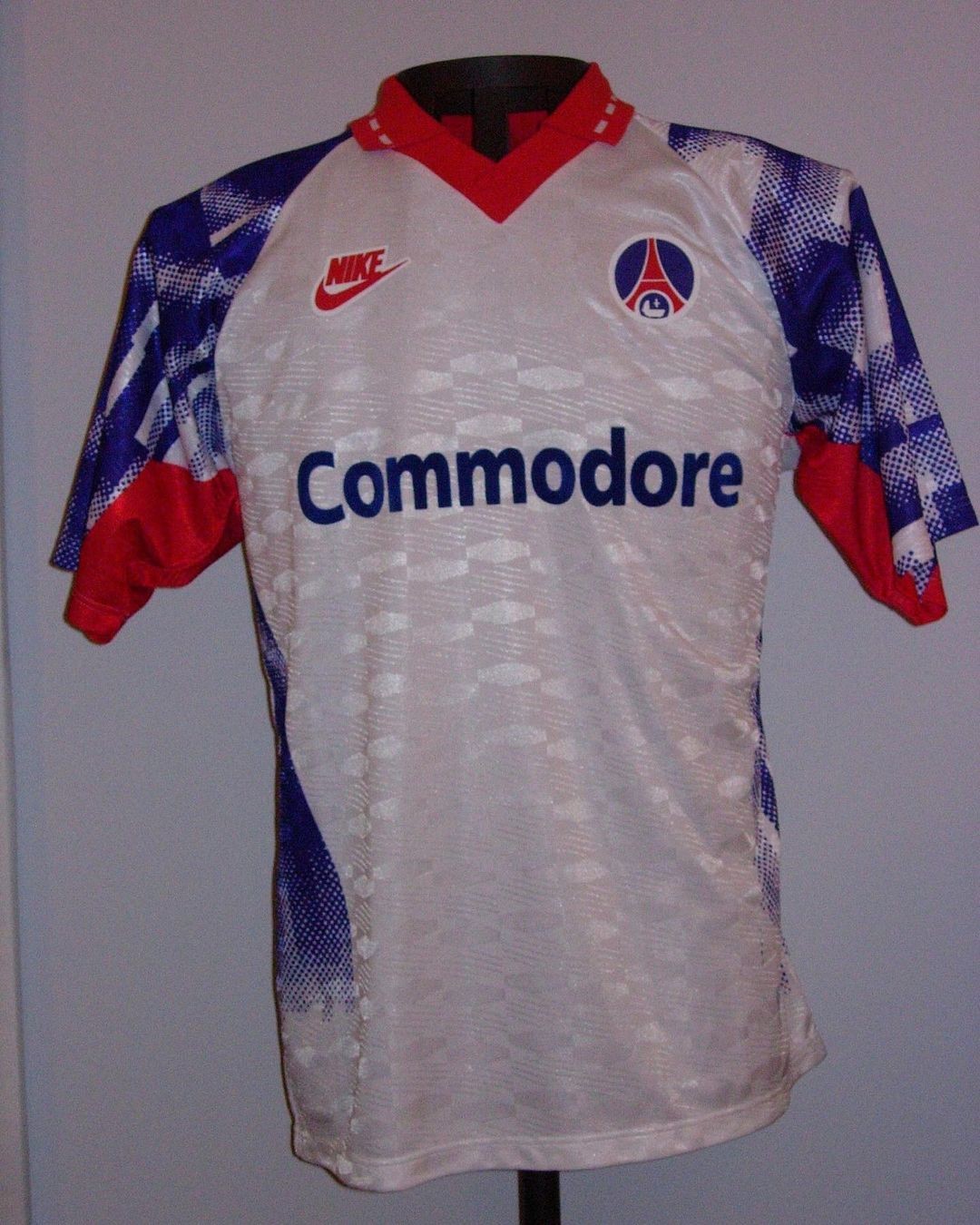 Equipación especial de Paris Saint-Germain 92-93