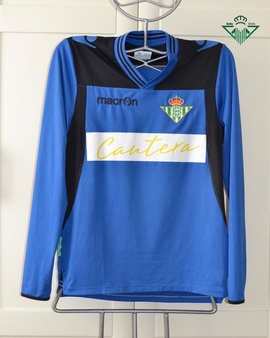 Equipación de portero de Real Betis 13-14