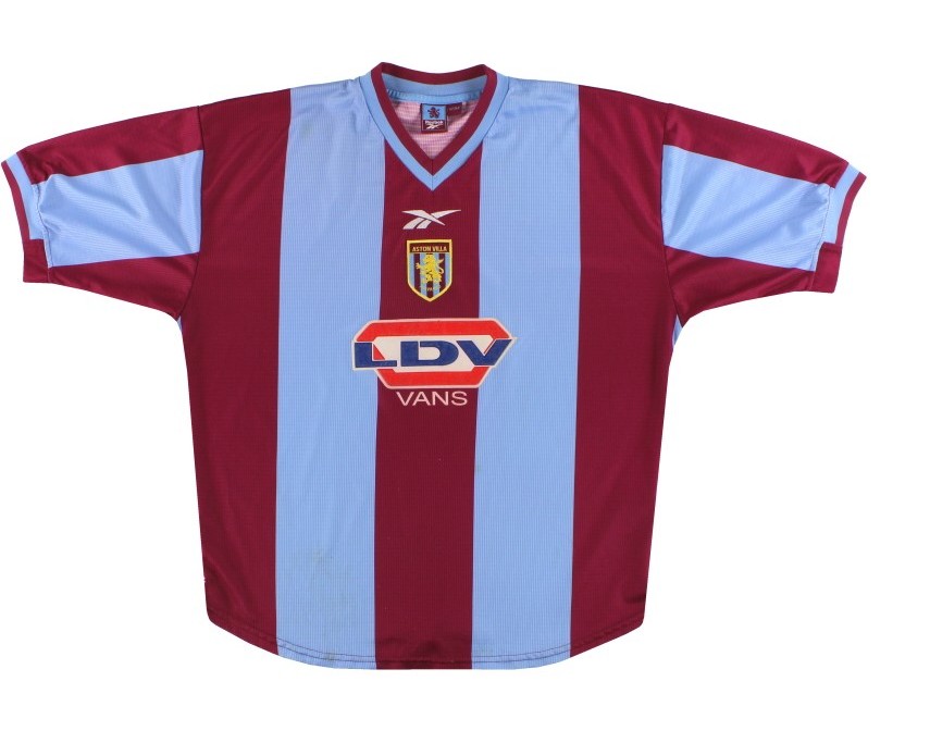 Primera equipación de Aston Villa 99-00