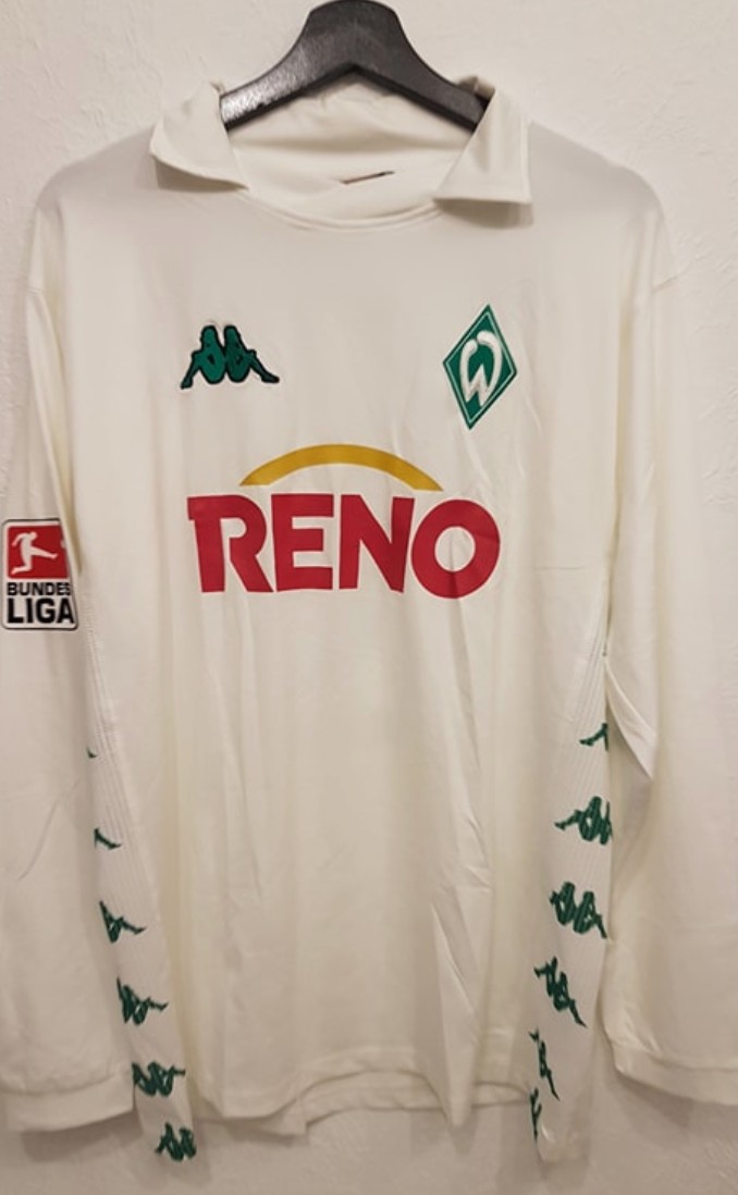 Werder Bremen 03-04 Visitante 4