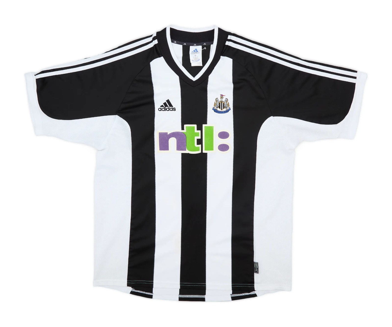 Newcastle United 01-02 Local