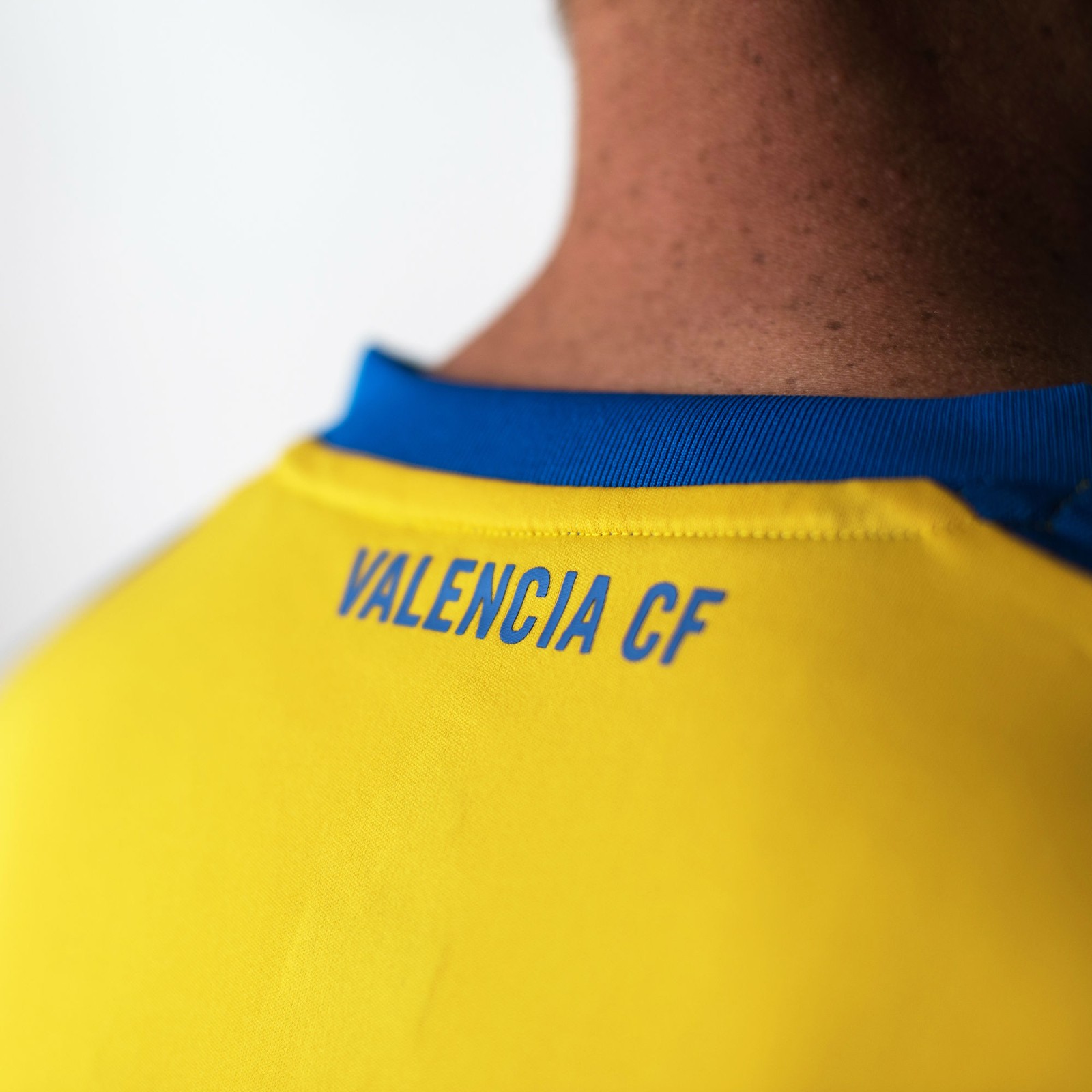 Valencia CF 17-18 Visitante 4