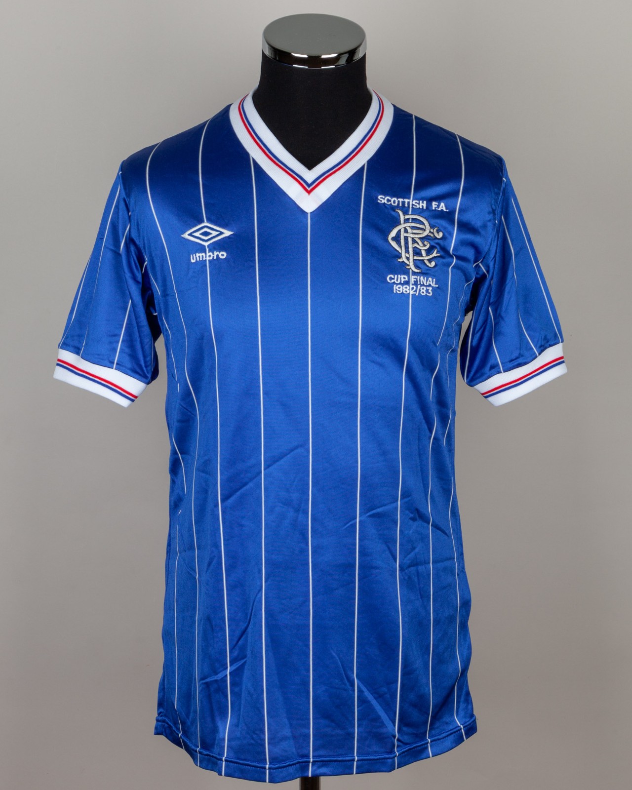 Equipación especial de Glasgow Rangers 82-83