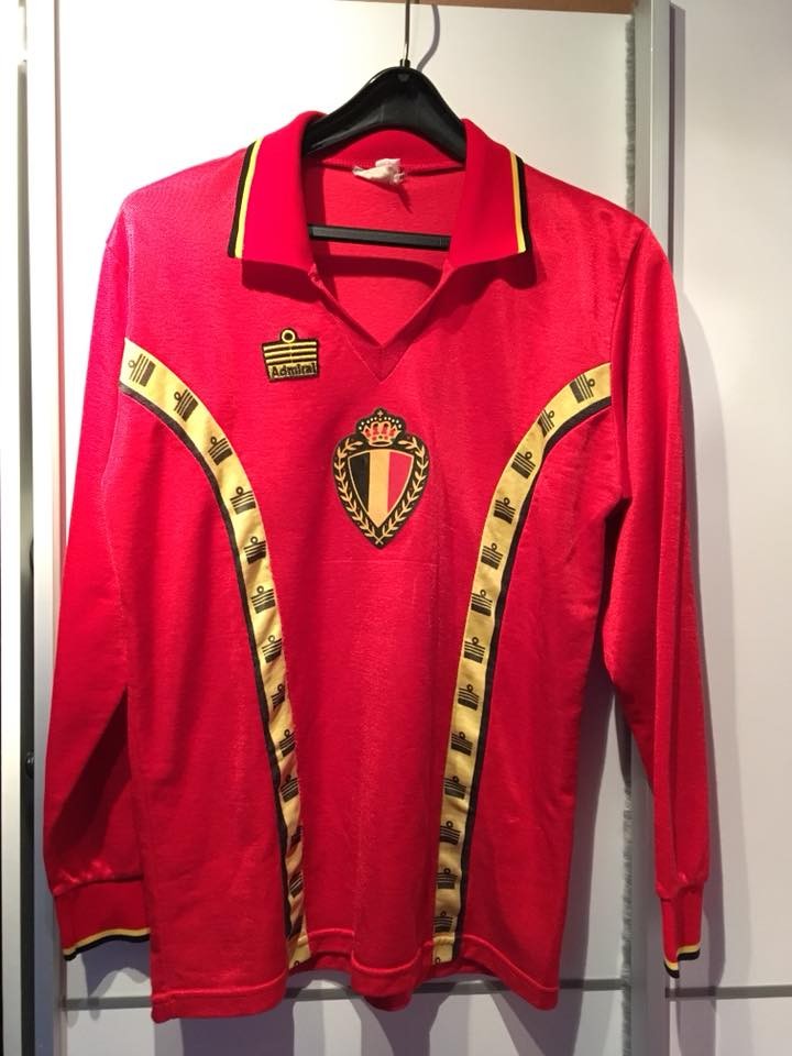 Primera equipación de Bélgica 1981