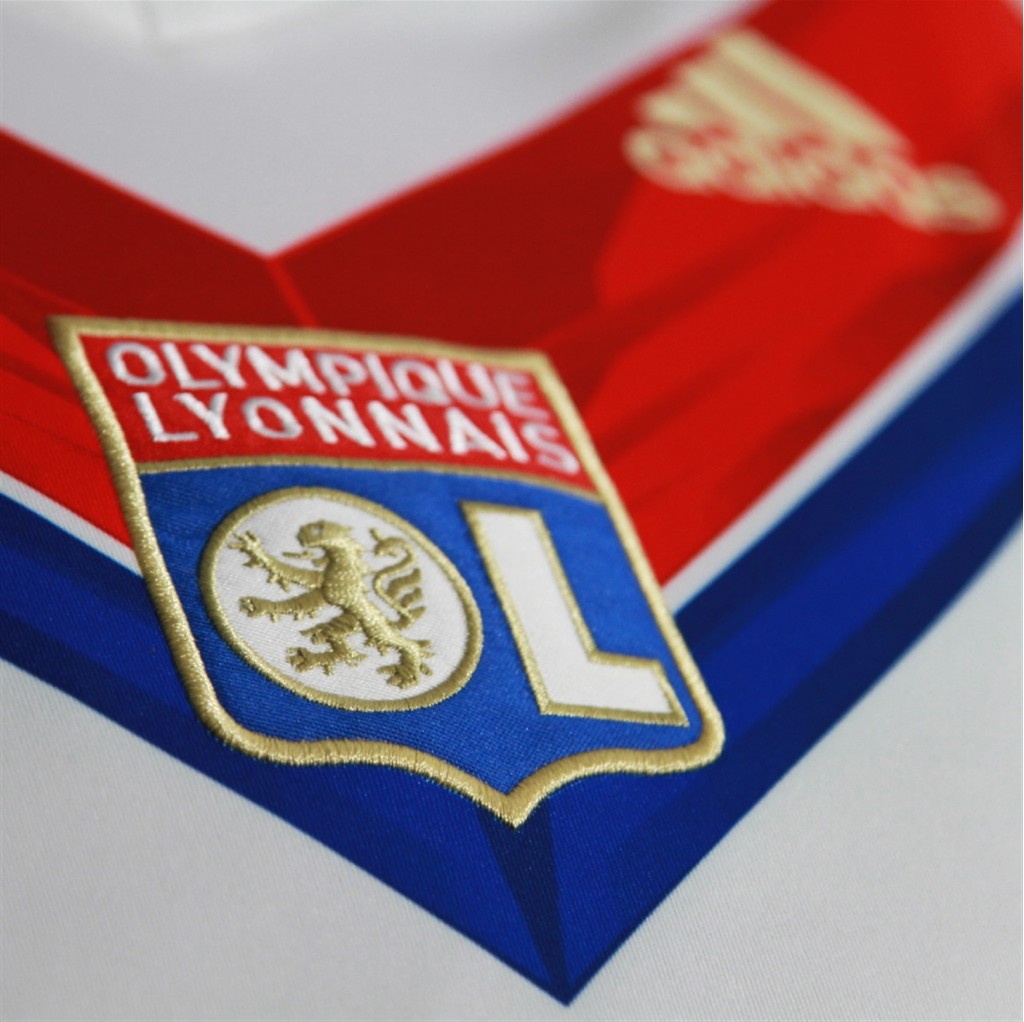 Olympique Lyonnais 13-14 Local 2