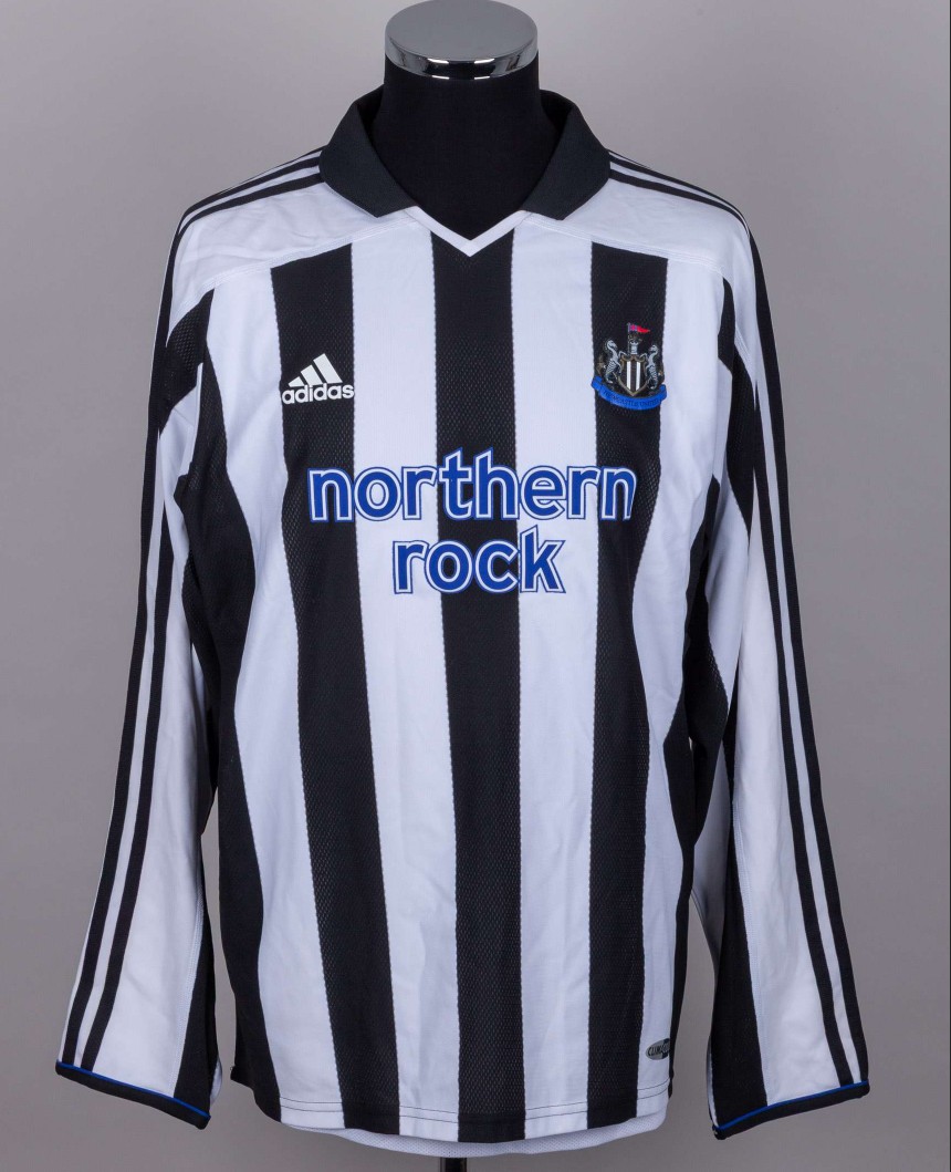 Newcastle United 03-04 Local 2
