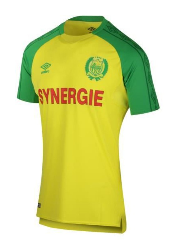 Primera equipación de Nantes 17-18