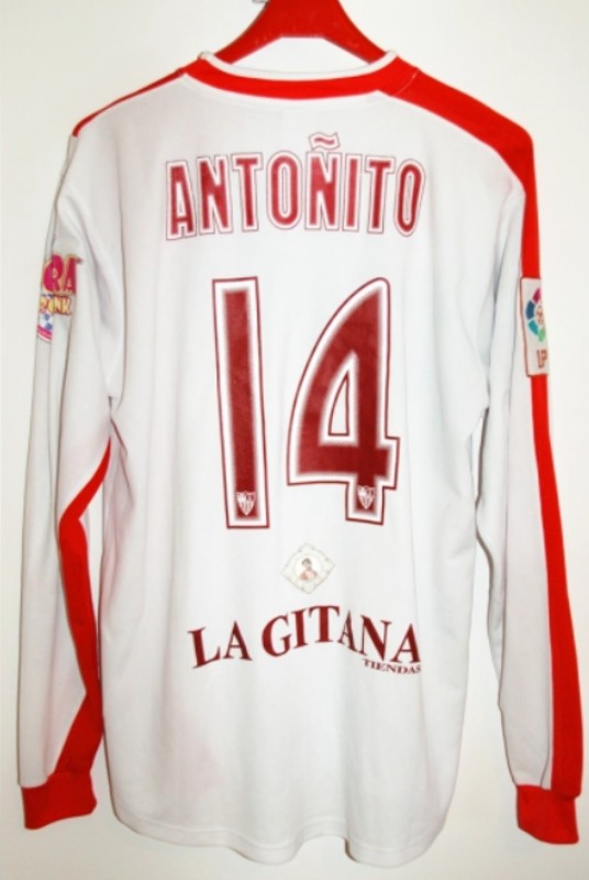 Sevilla FC 04-05 Local 2