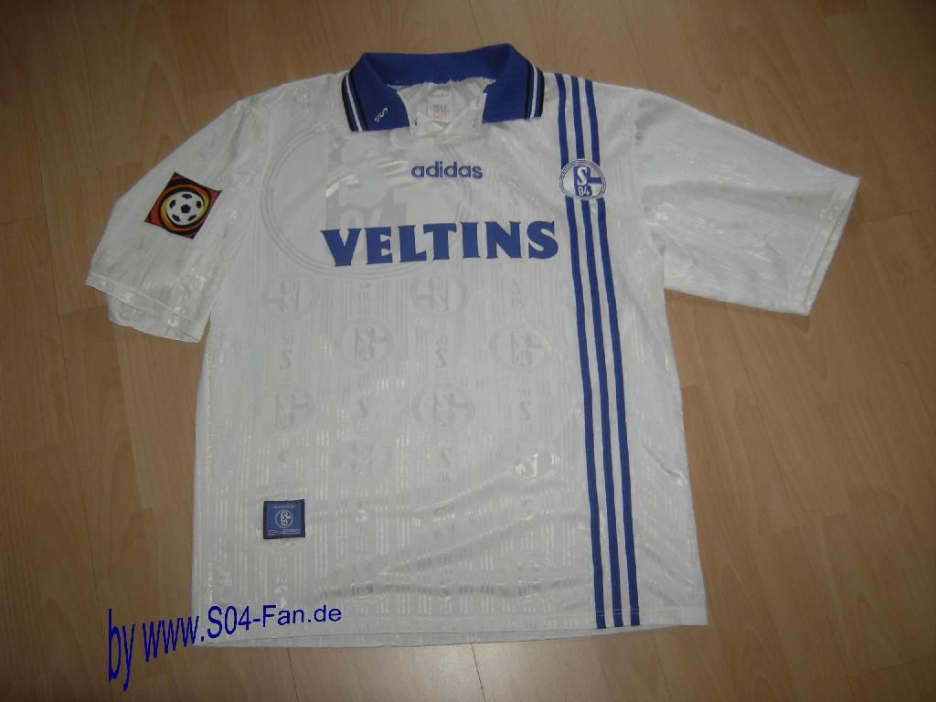 Schalke 04 97-98 Visitante 4
