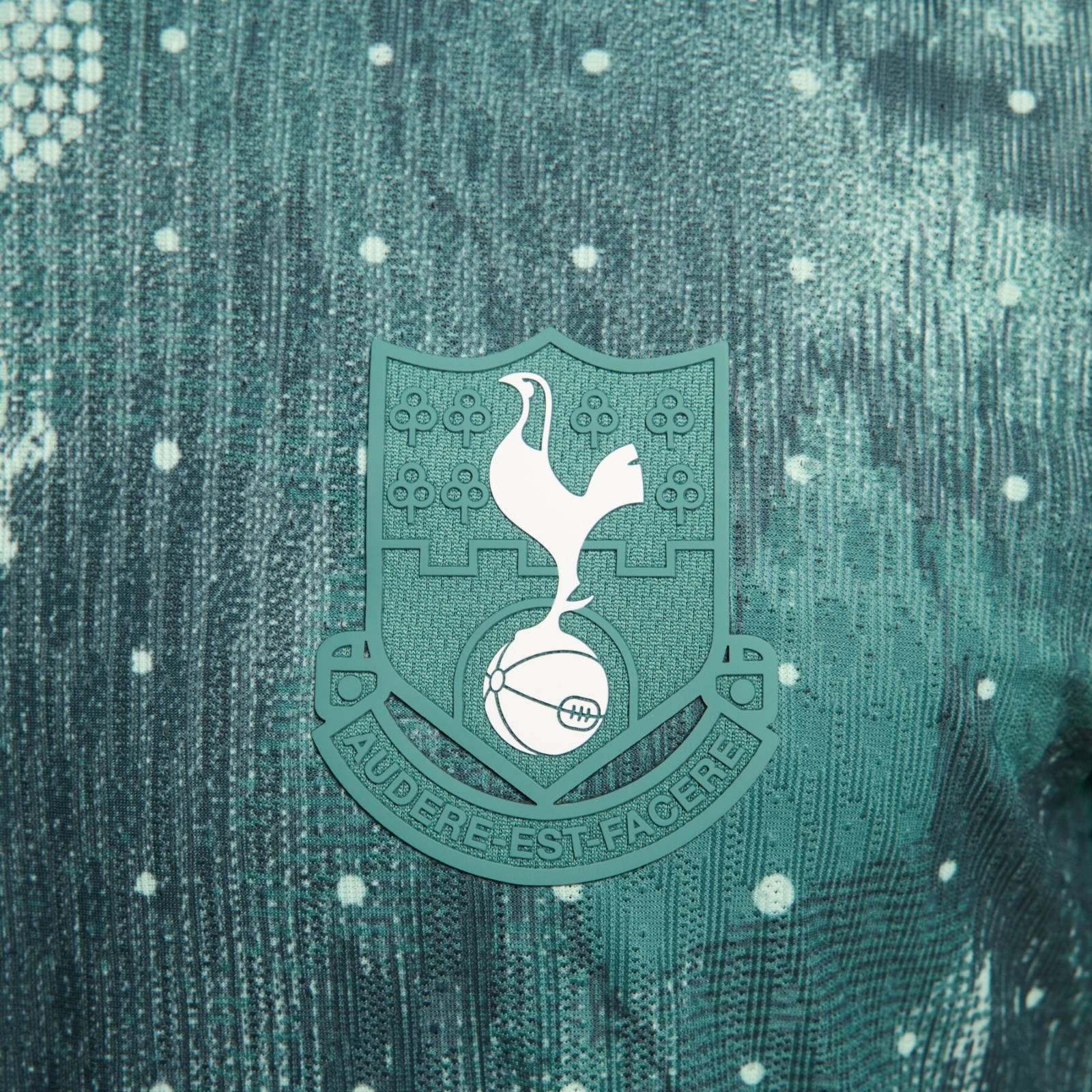 Tottenham Hotspur 24-25 Tercera 4
