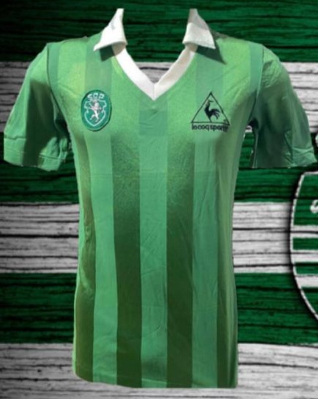 Segunda equipación de Sporting de Portugal 84-85