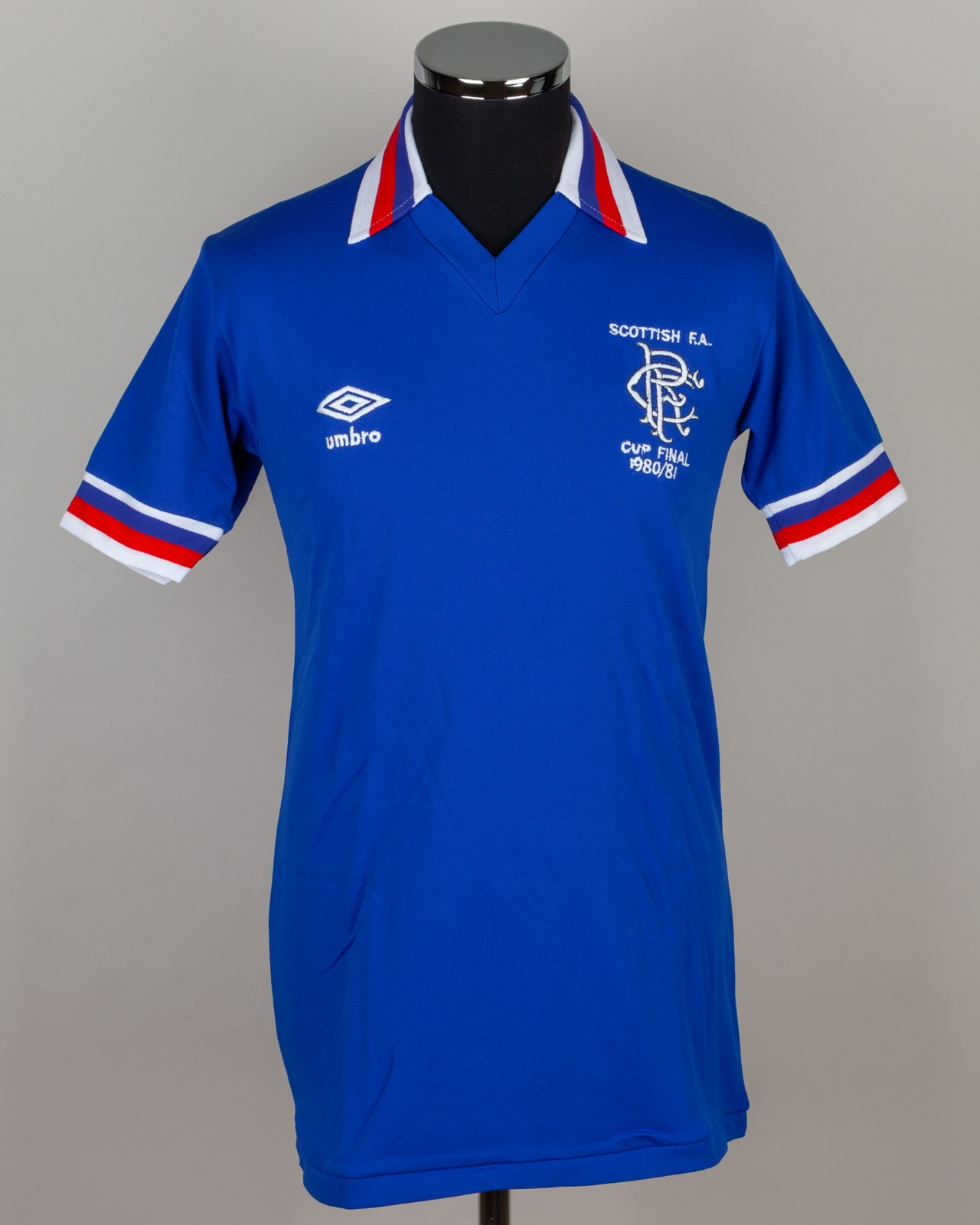 Equipación especial de Glasgow Rangers 80-81