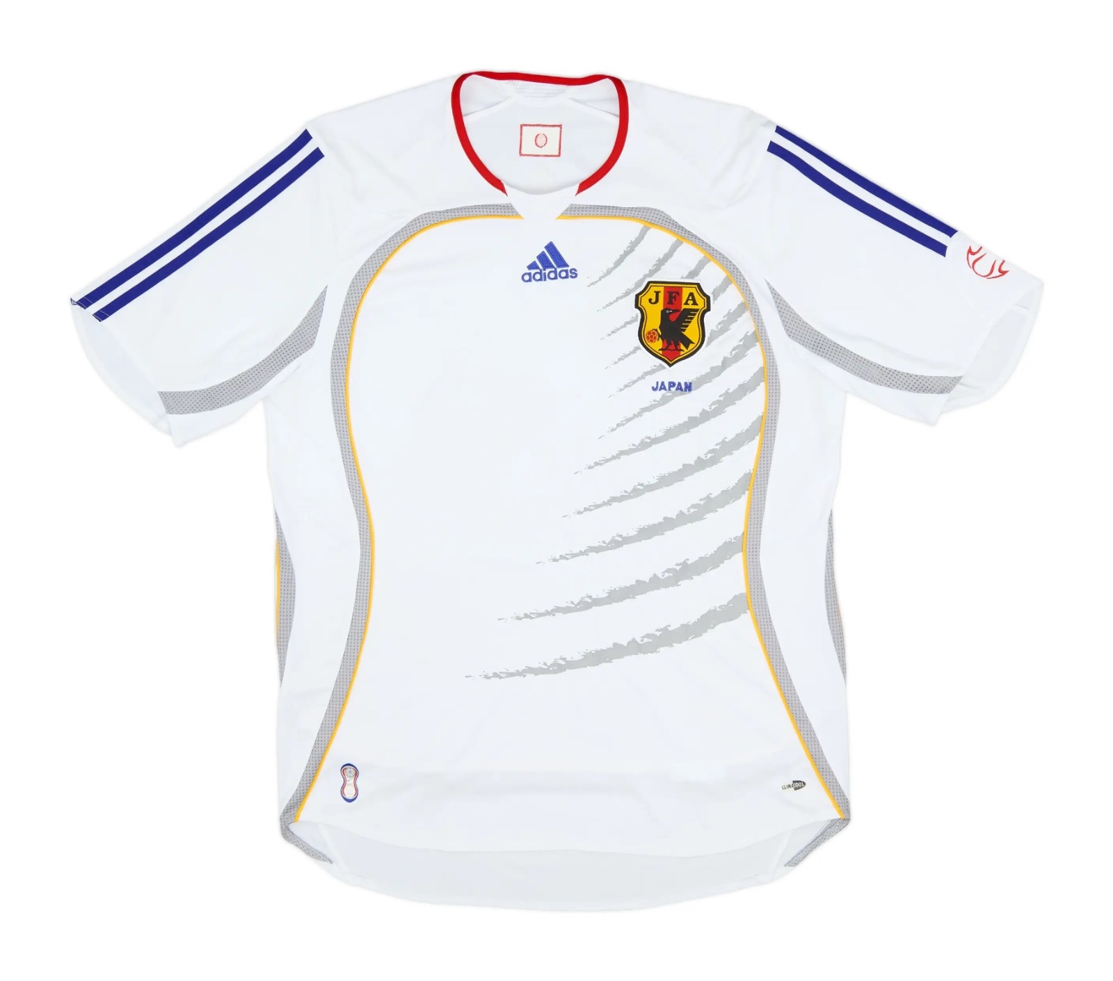 Segunda equipación de Japón 2006