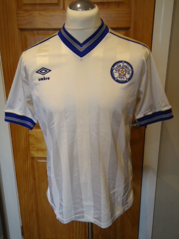 Leeds United 85-86 Local 3