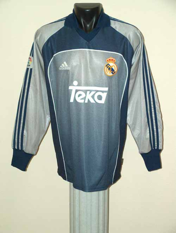 Real Madrid 00-01 Portero 2