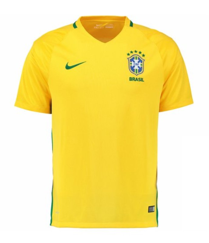 Primera equipación de Brasil 2016