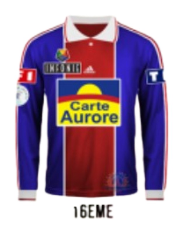 Primera equipación de Paris Saint-Germain 00-01