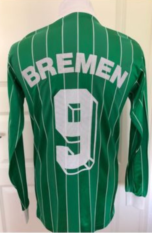Werder Bremen 85-86 Visitante 2