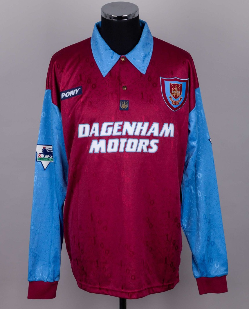 Primera equipación de West Ham United 96-97
