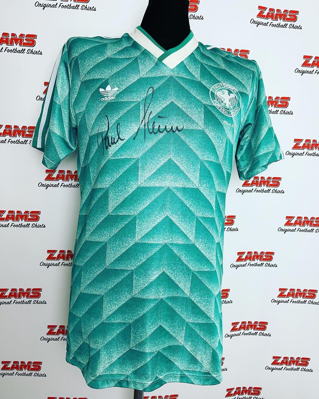 Segunda equipación de Alemania 1990