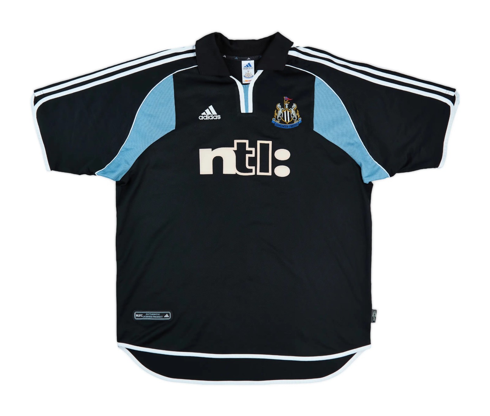 Segunda equipación de Newcastle 00-01
