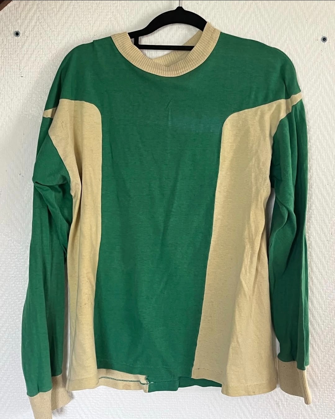 Primera equipación de Nantes 62-63