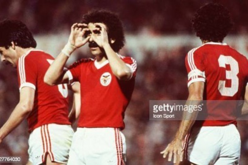 SL Benfica 79-80 Local 2