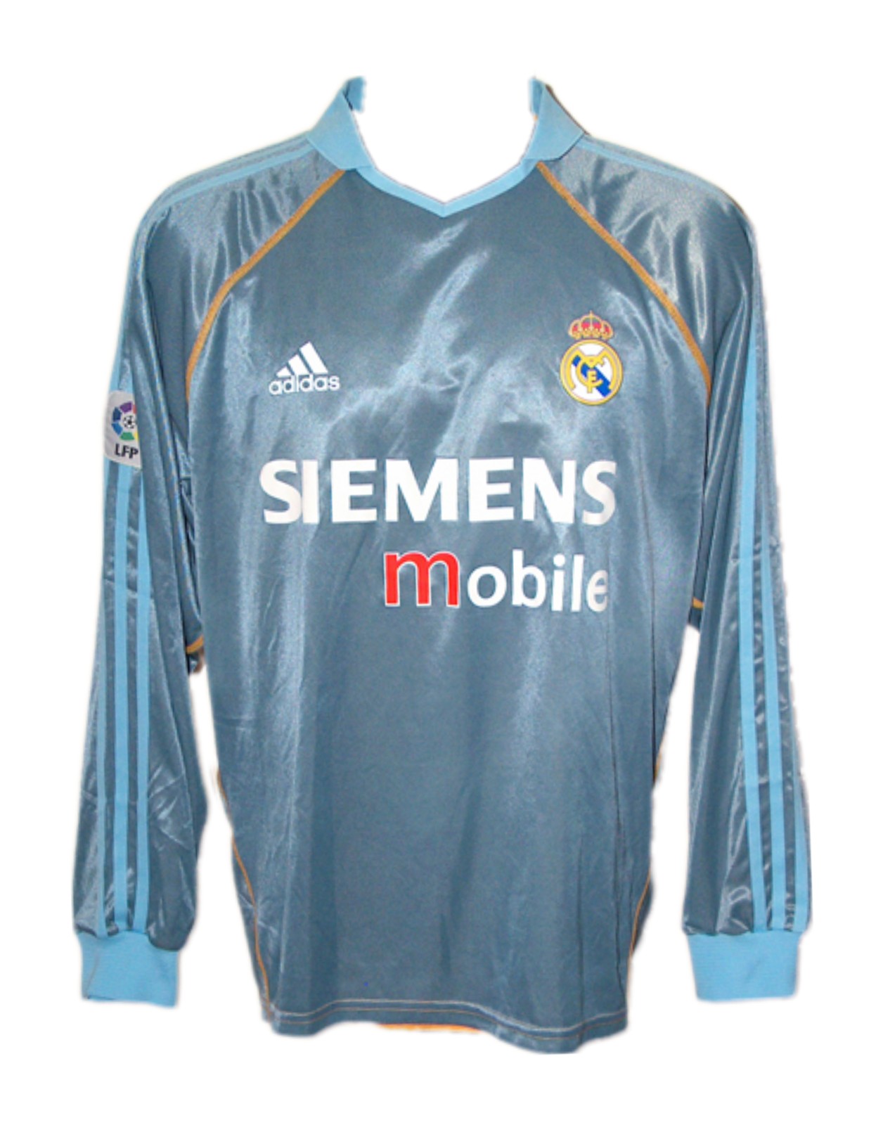 Tercera equipación de Real Madrid 03-04