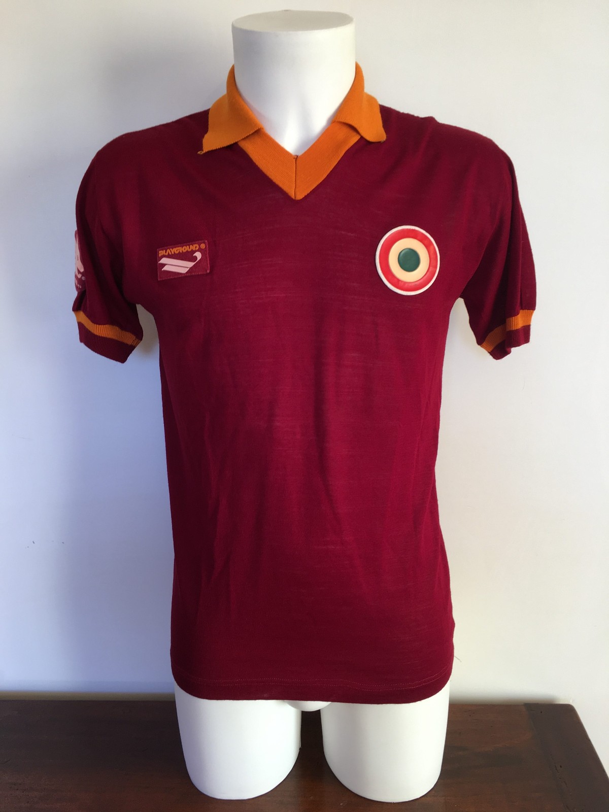 Primera equipación de Roma 80-81