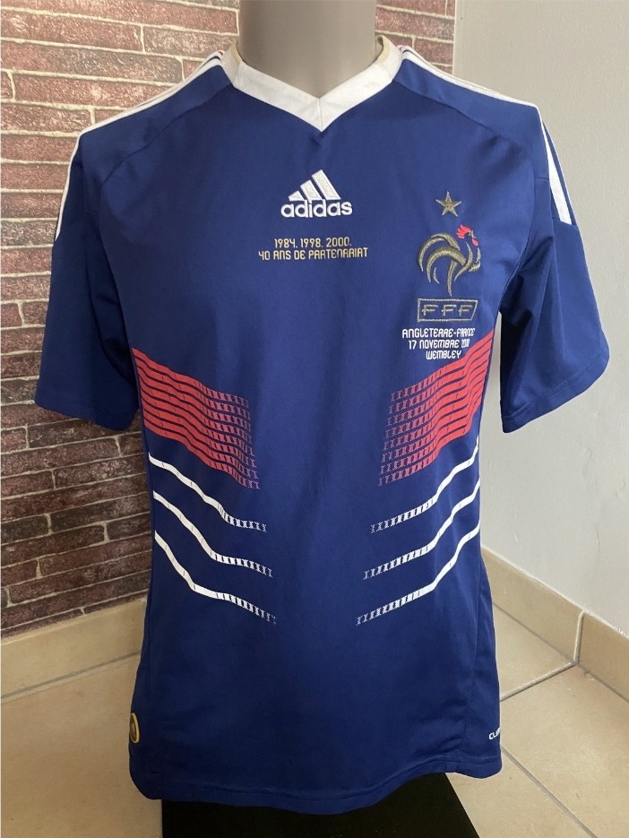 Equipación especial de Francia 2010