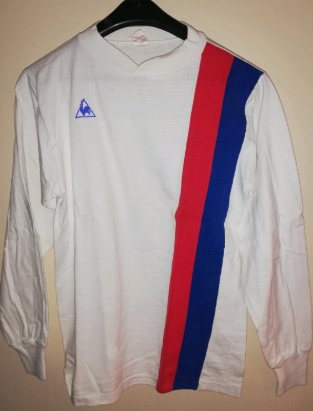Primera equipación de Olympique de Lyon 73-74