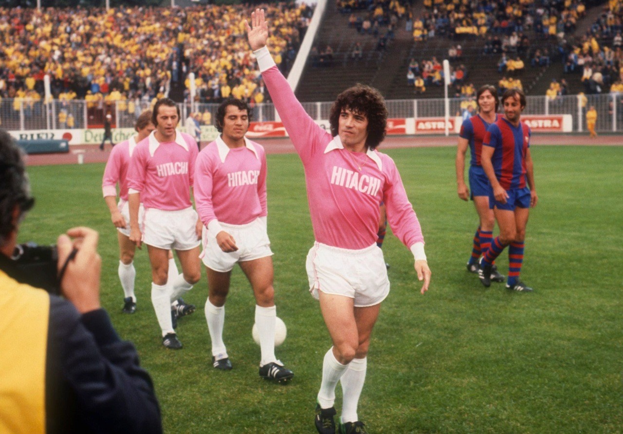 Segunda equipación de Hamburgo 77-78