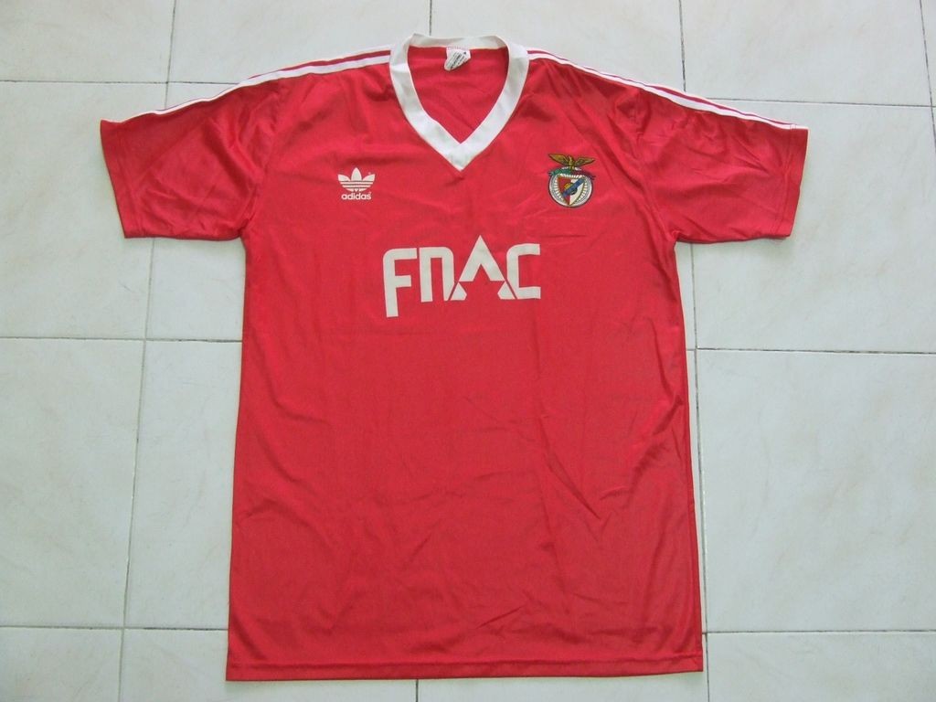 Primera equipación de Benfica 88-89