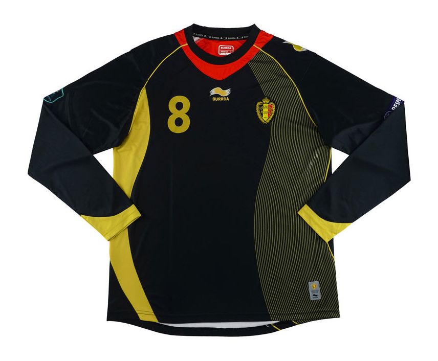 Segunda equipación de Bélgica 2011