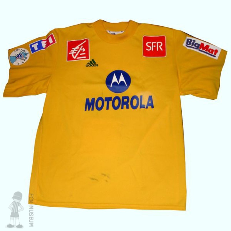 Primera equipación de Nantes 03-04