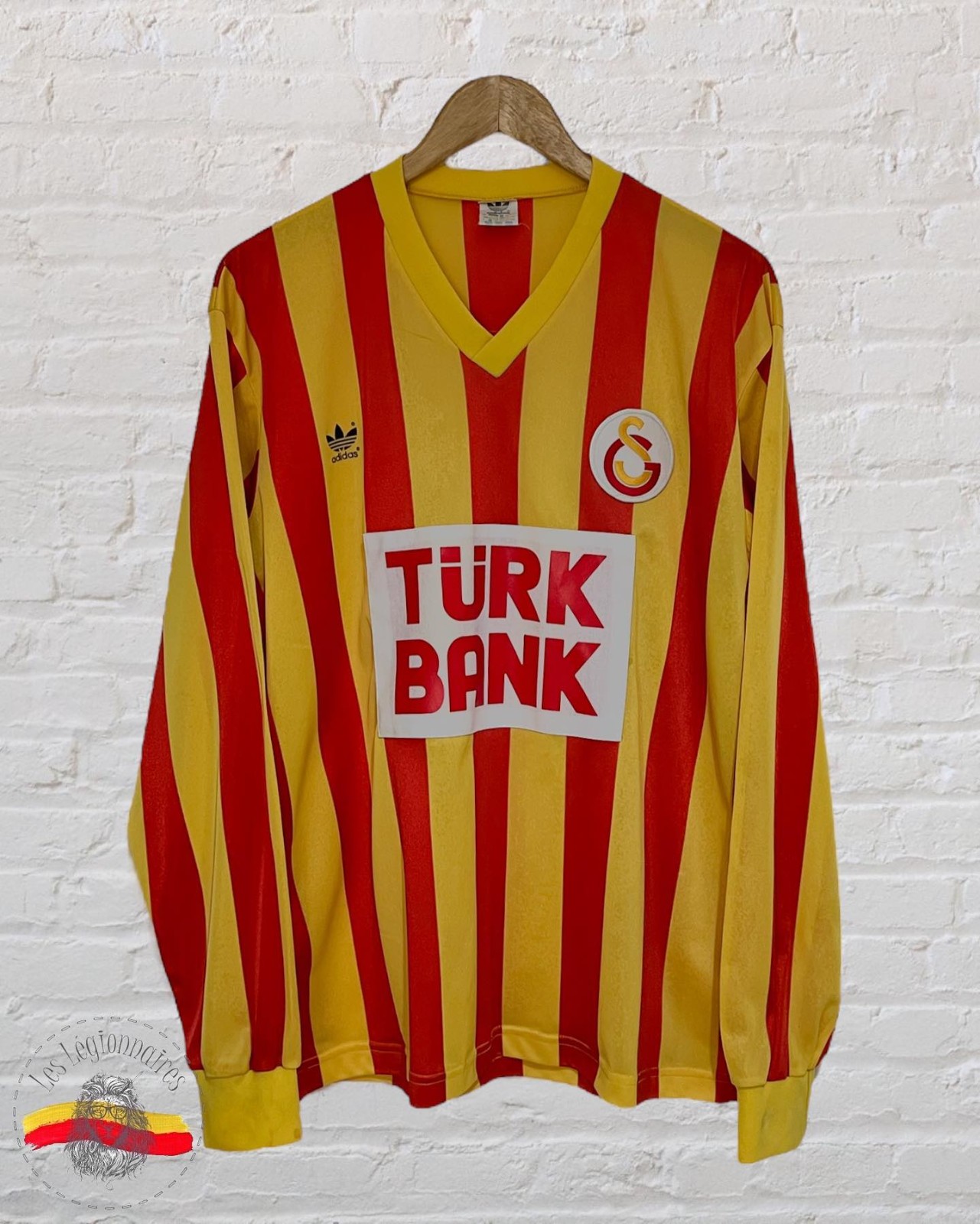 Segunda equipación de Galatasaray 90-91