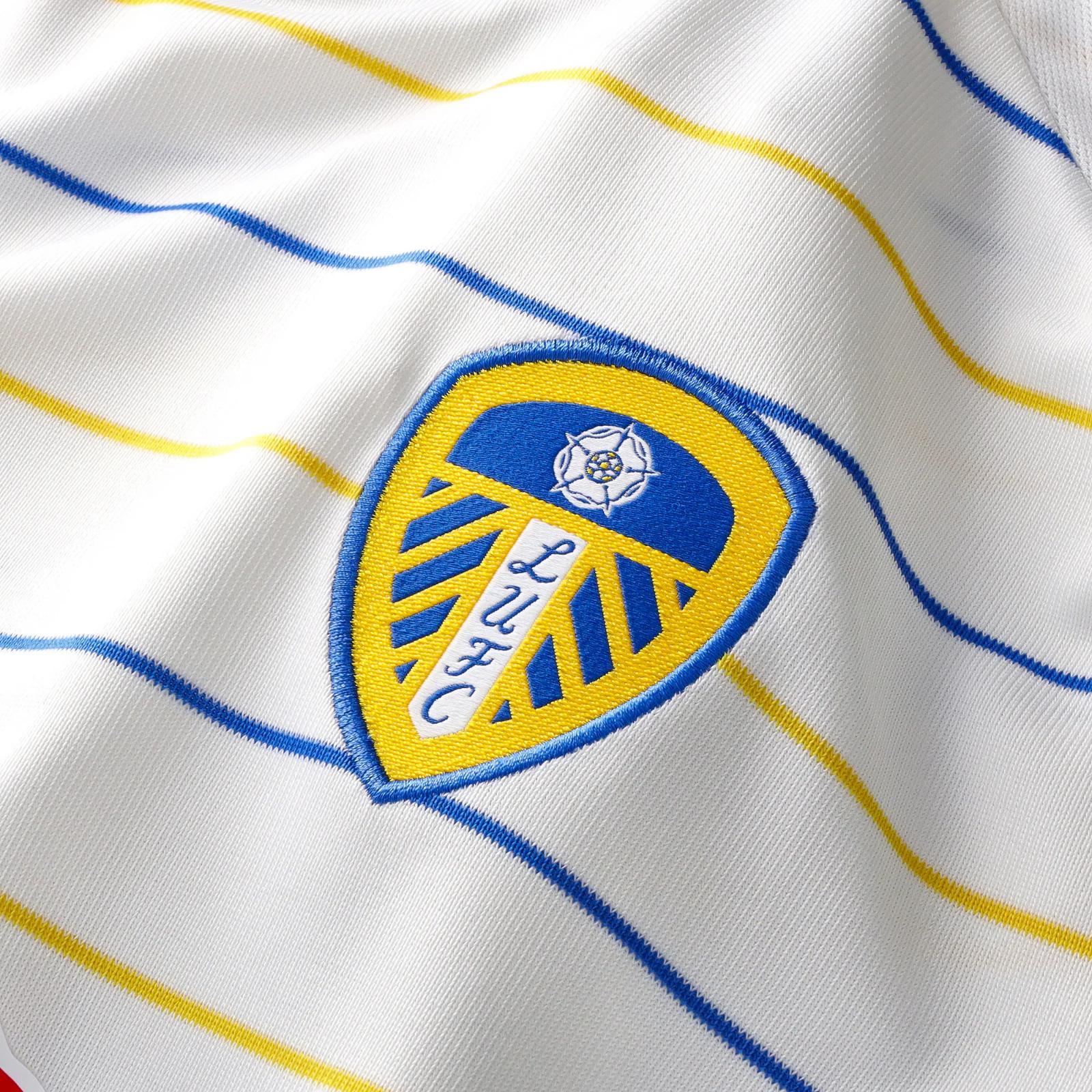 Leeds United 26-27 Local 4