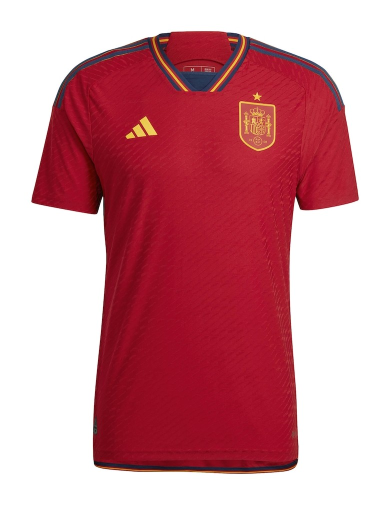Primera equipación de España 2022