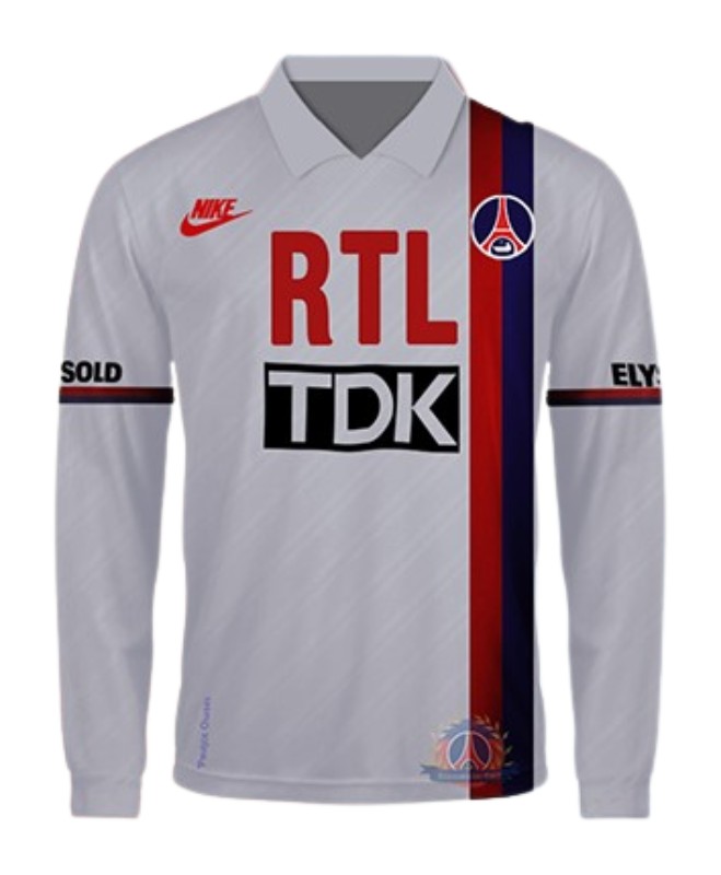 Primera equipación de Paris Saint-Germain 89-90