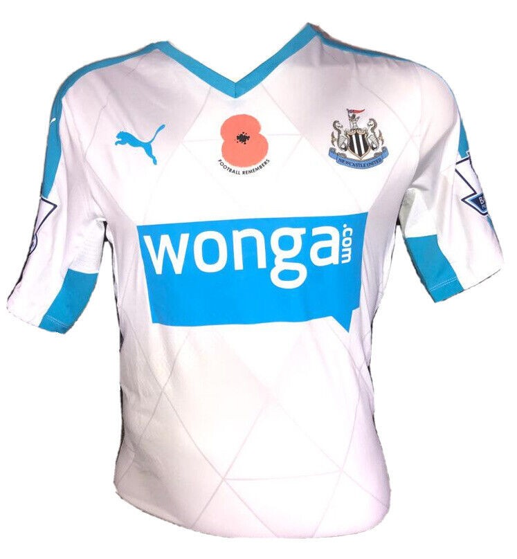 Segunda equipación de Newcastle 15-16