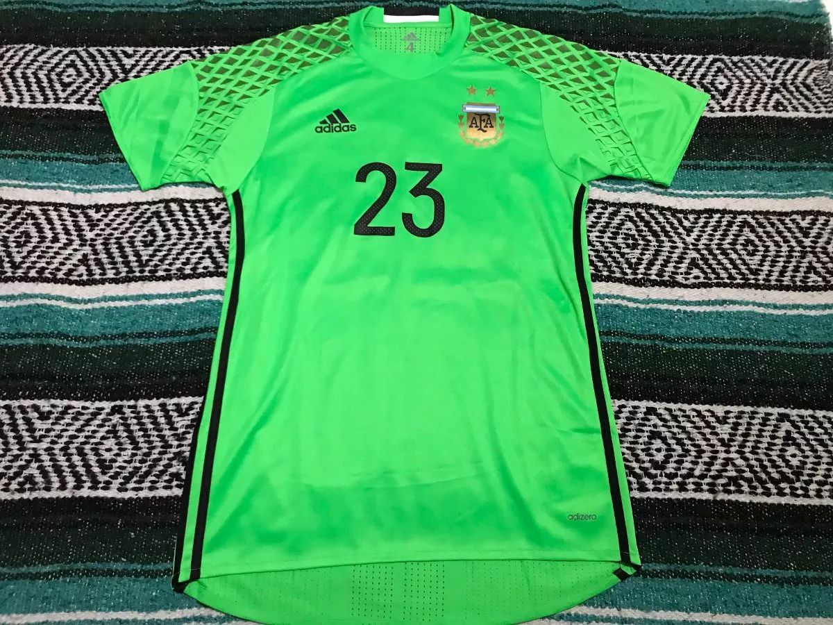 Equipación de portero de Argentina 2016
