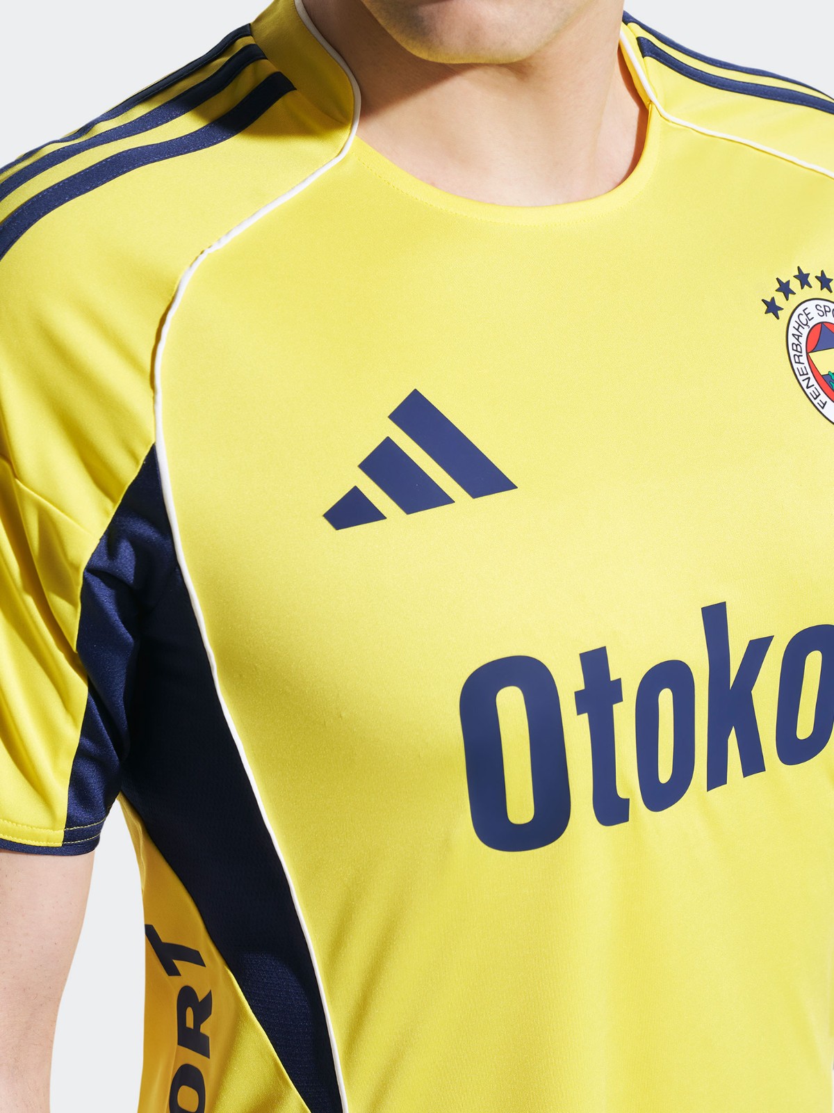 Fenerbahçe SK 25-26 Visitante 4