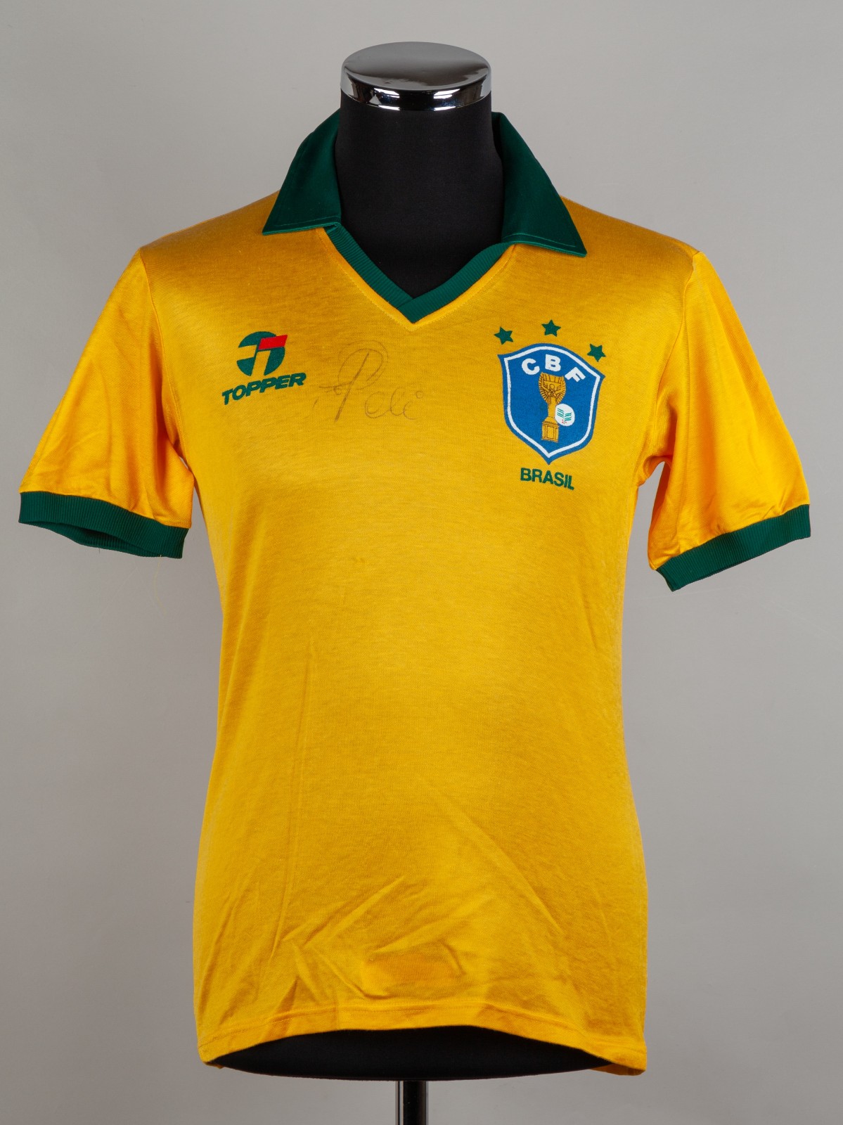 Primera equipación de Brasil 1986