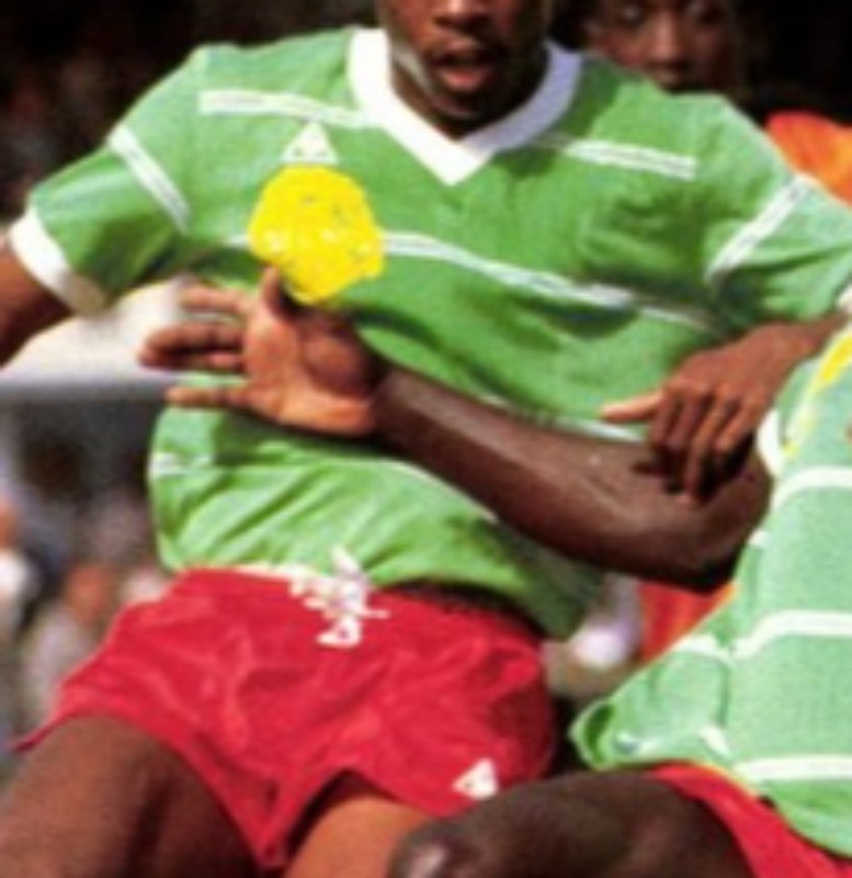 Primera equipación de Camerún 1986