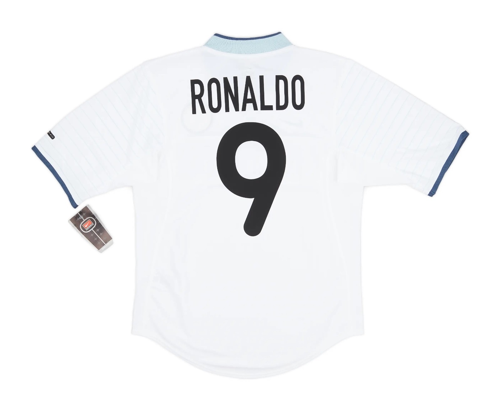 Inter Milan 00-01 Visitante 2