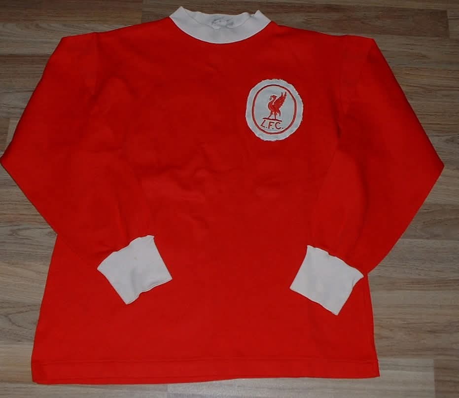 Primera equipación de LiverpoolFC 64-65