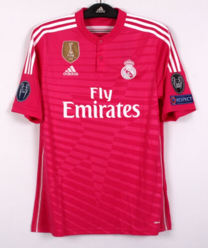 Segunda equipación de Real Madrid 14-15