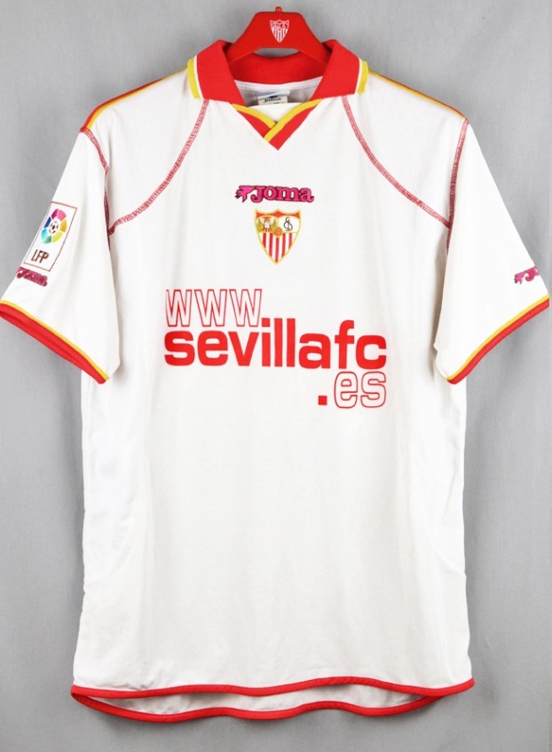 Primera equipación de Sevilla FC 01-02
