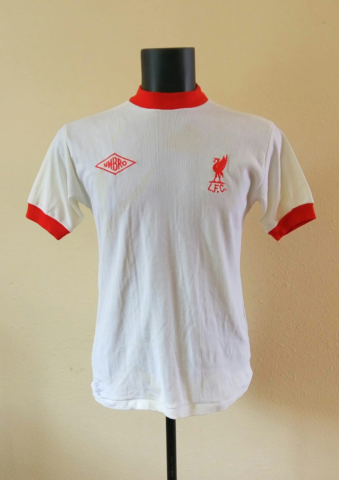 Segunda equipación de LiverpoolFC 73-74